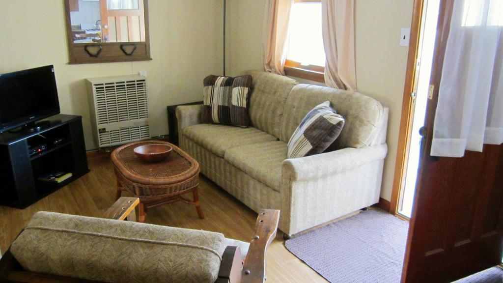 Sunbeam Bungalows Hotell Callander Rum bild