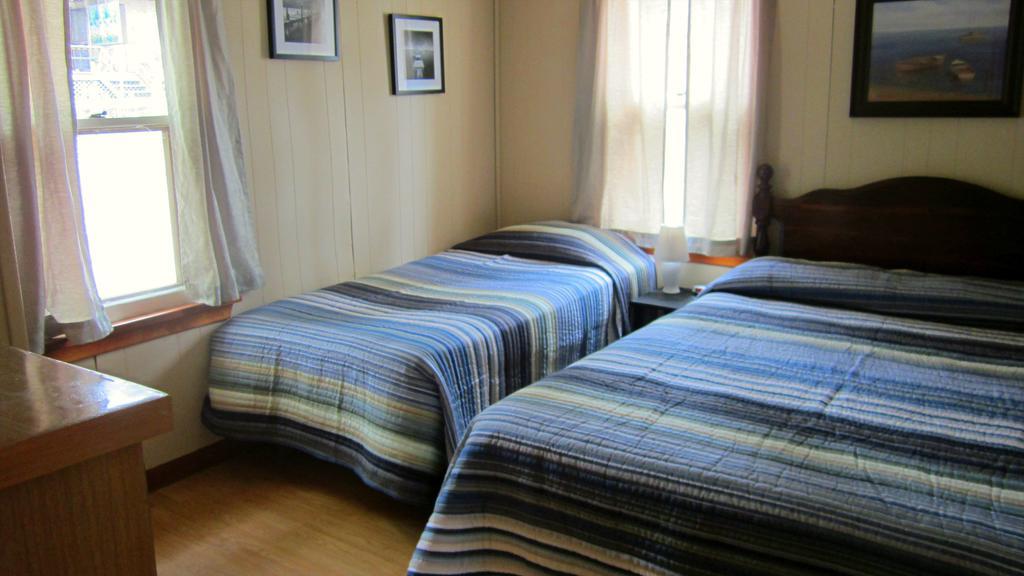 Sunbeam Bungalows Hotell Callander Rum bild